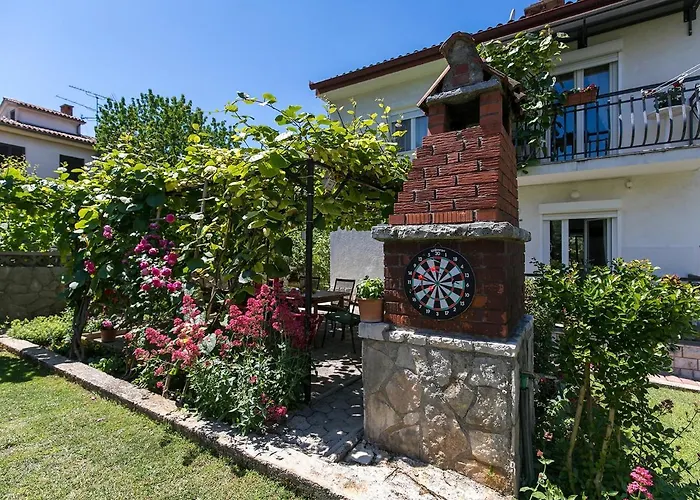 With Parking Space - 6922 波雷奇