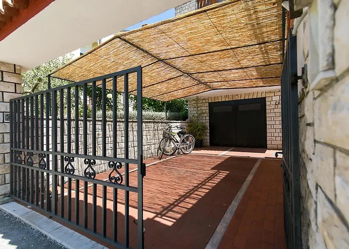 With Parking Space - 6922 * Poreč