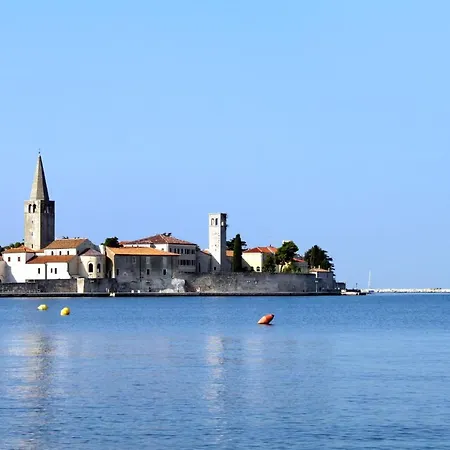Appartement With A Parking Space - 6922 Poreč